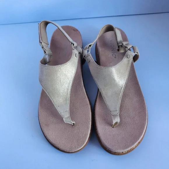 Vionic Women's Cream Sandals - Picture 4 of 12